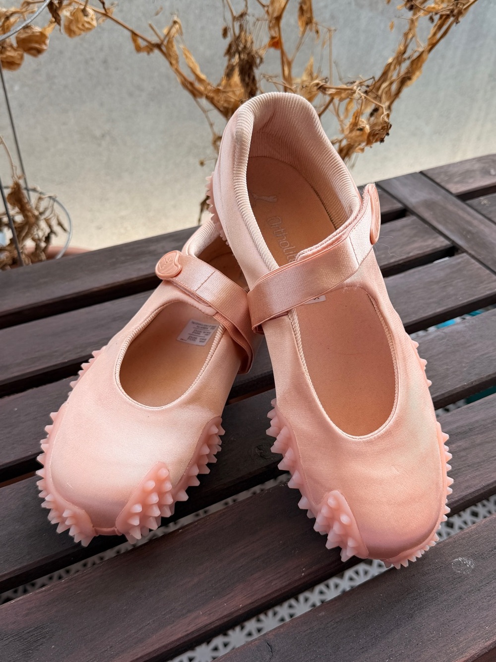 PUMA MOSTRO in pink studded